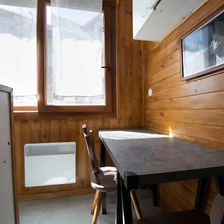 T1 Situe A 100 M Des Thermes